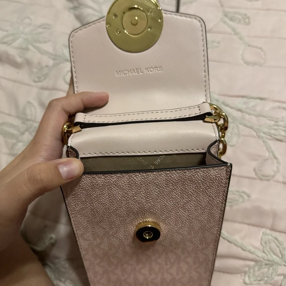 Michael Kors Pink and White Crossbody Bag - Picture 3 of 5